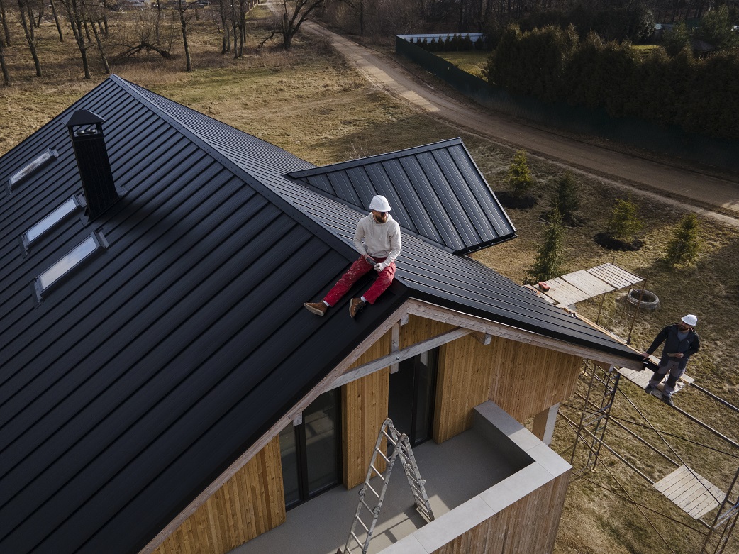 How to Overlap Metal Roofing: Mastering the Art of Installation